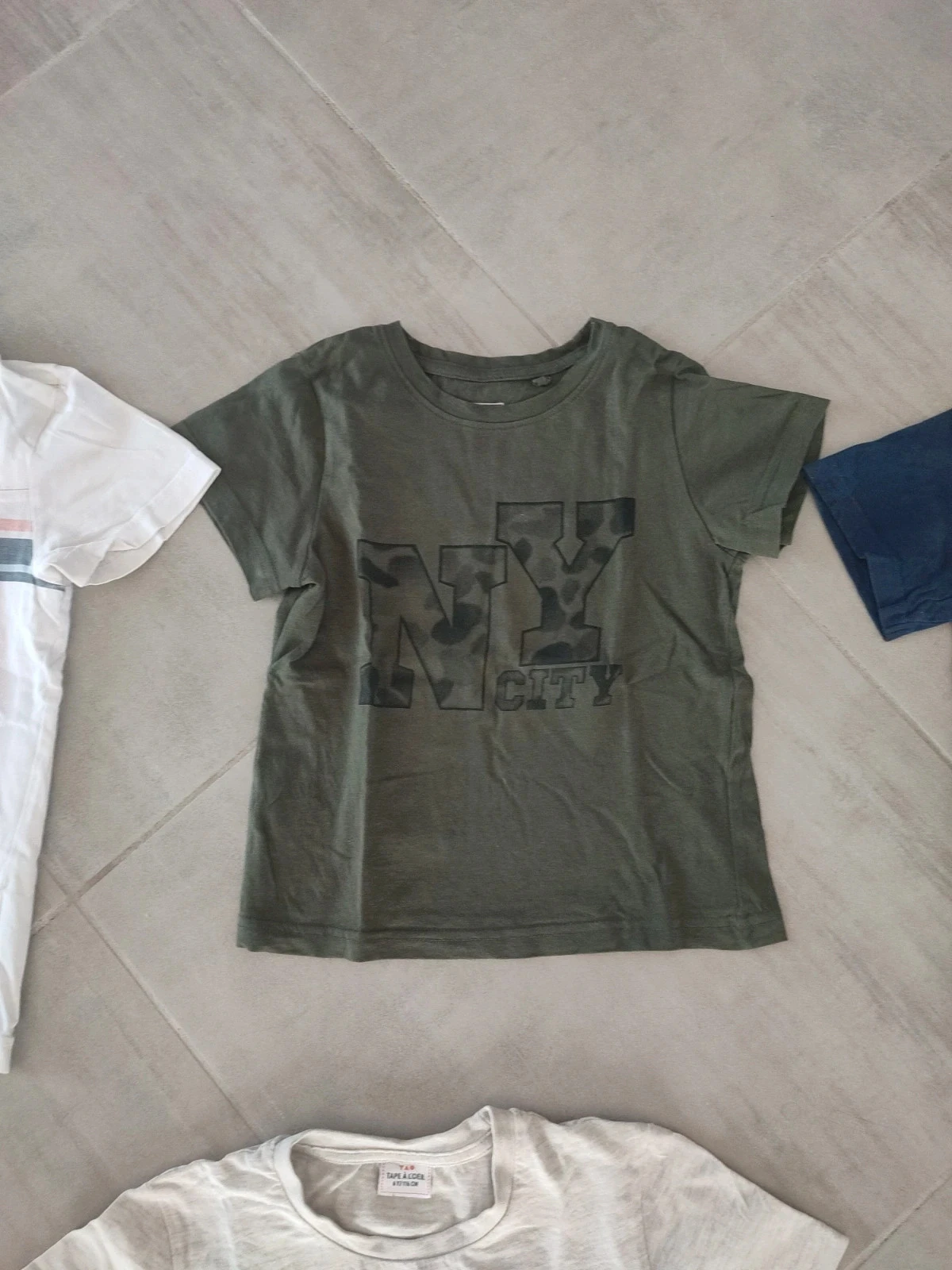 Lot t-shirts voor jongens zomer 6-7 jaar – photo 4